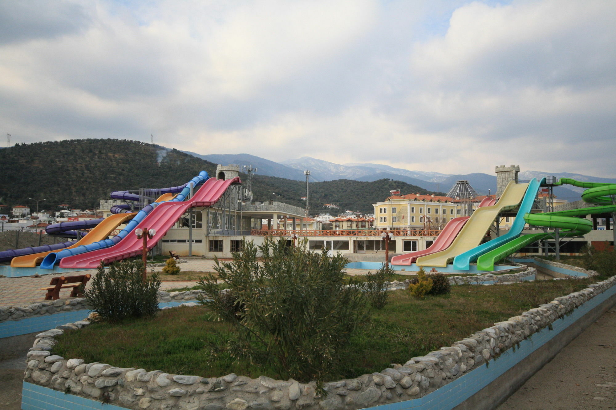 Gure Saruhan Thermal Akçay Exterior foto
